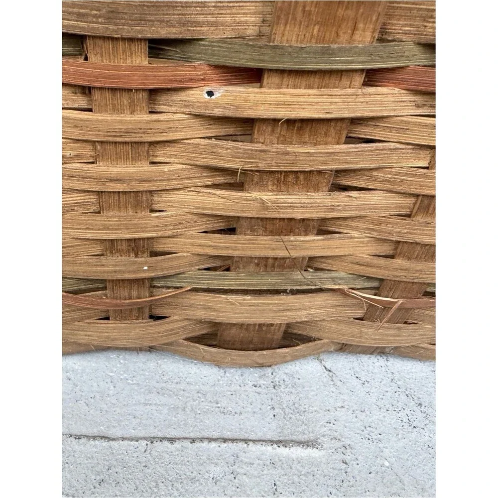 Vintage 1970-1980’s Woven Rustic Wicker Market Basket Large Oval Single Handle